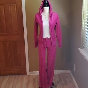 Zenana Outfitters sweat suit